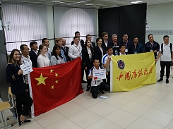 Соревнования ВГК и МЧС на виртуальных тренажерах ВР, команда Китая